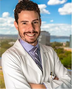 Dr. Rafael Buta - Cirurgião Urologista, Especialista em Cirurgia Robótica
